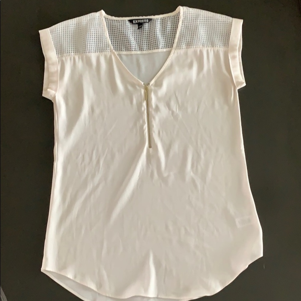 Express Blouse - Picture 2 of 3
